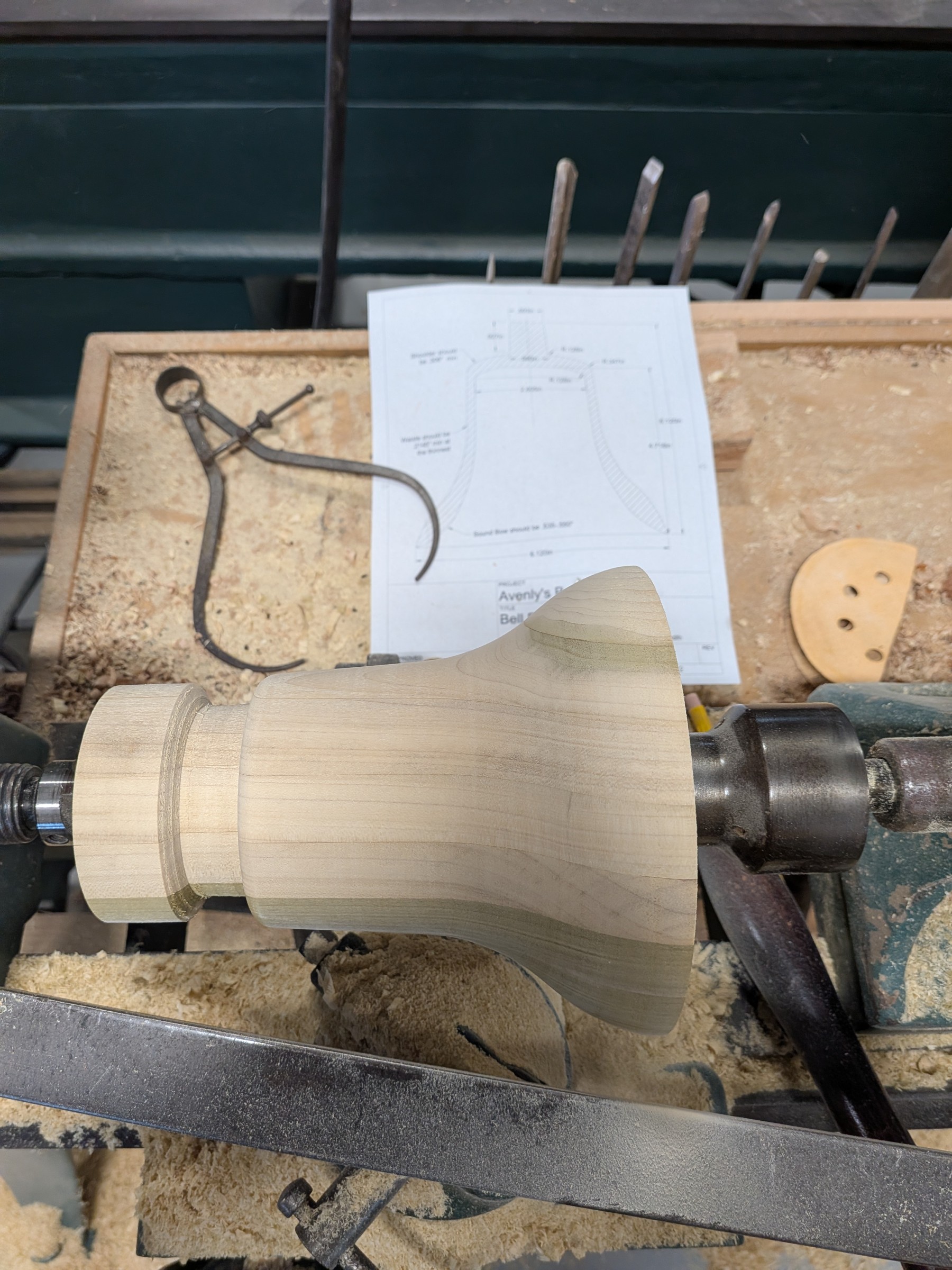 Turning the poplar on the lathe